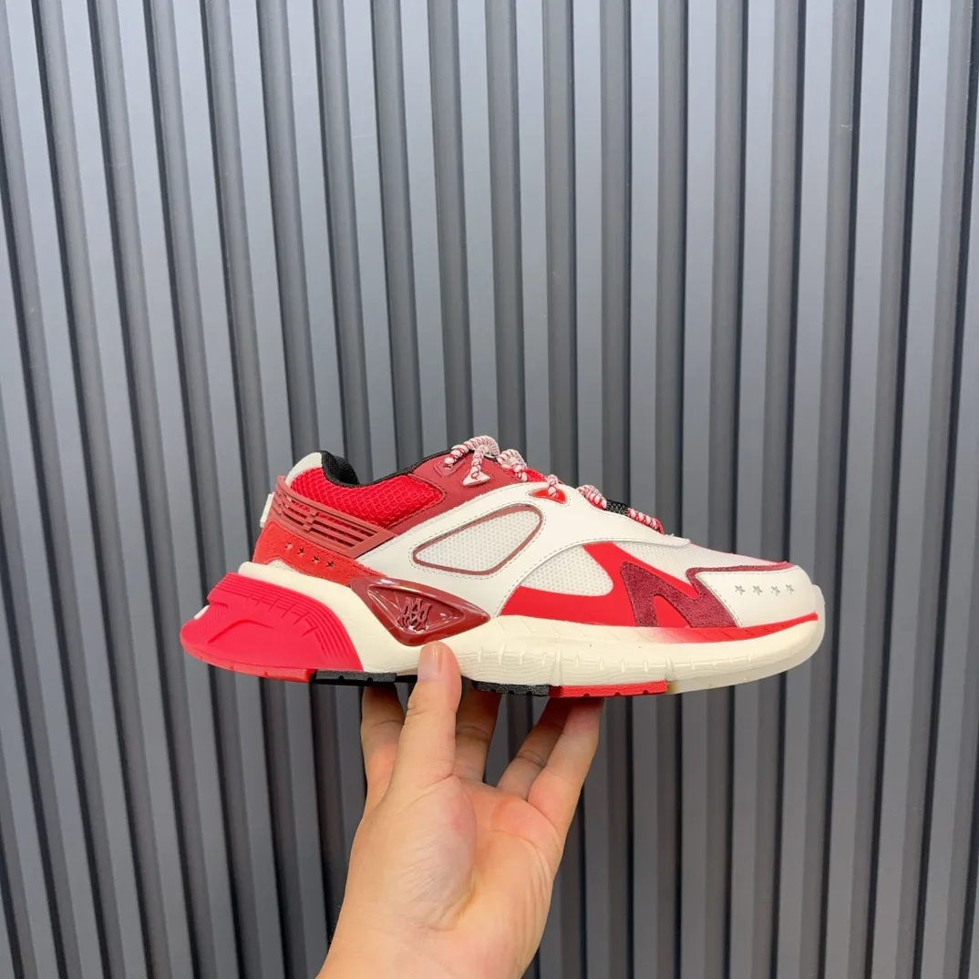 [AMIRI Amir] P: 760💰Size for couples: Female 35-40; Male 39-44; (Customized at 45.46) AMIRI Amir New Autumn and Winter Products New Autumn Latest Catwalk Couple Color Block Bread Casual Sports Shoes Series 〰 Casual fashion style full of details New generation of bone shoes popular classic upgrades Super comfortable and super popular! AUTRY is an exclusive version of AUTRY couple casual shoes from a high street brand in Los Angeles. Many celebrity Internet celebrities have the same style. Chinese new rapper Xiaobai Gali, Wang Yibo, Yang Mi and other Internet celebrity bloggers are competing for their feet. The three-dimensional molded metal logo on the side of the AJ1 shoe is on par with Nike's popular Fog. The heroic value instantly has a bit of punk rock flavor, all showing fashion sense and street style... ▪ Upper: original custom-made cowhide + original custom-made breathable mesh ▪Inner lining: original customized breathable mesh ▪Outsole: original molded two-color TPU rubber combination outsole.